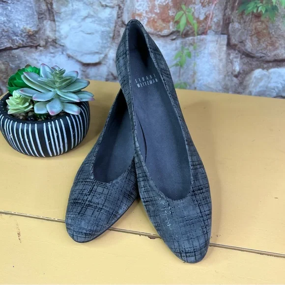 STUART WEITZMAN Gray Patterned Suede Pumps, 8.5M - Picture 7 of 12